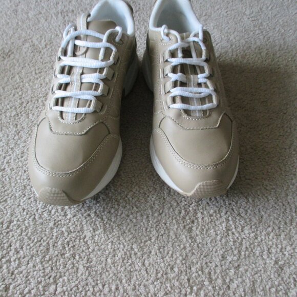 Rockport Sandy Sneakers Walking LIKE NEW Leather Womens Size 8.5 Shoes K59801 - Picture 8 of 13